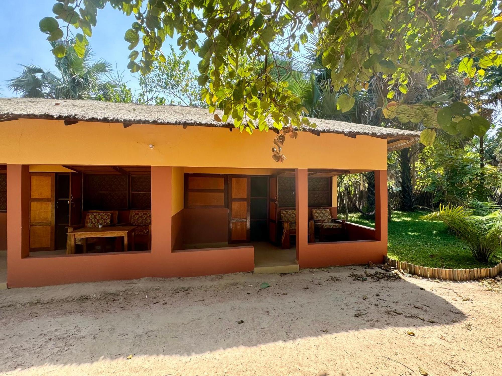 Little'S Nature Retreat Kartong Exterior foto